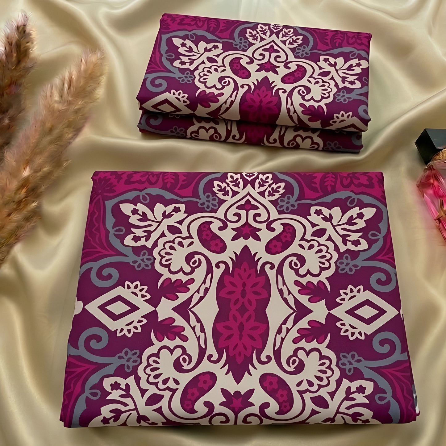 Luxury Red Floral Bedsheet Set – Wholesale Available In UAE Dubai