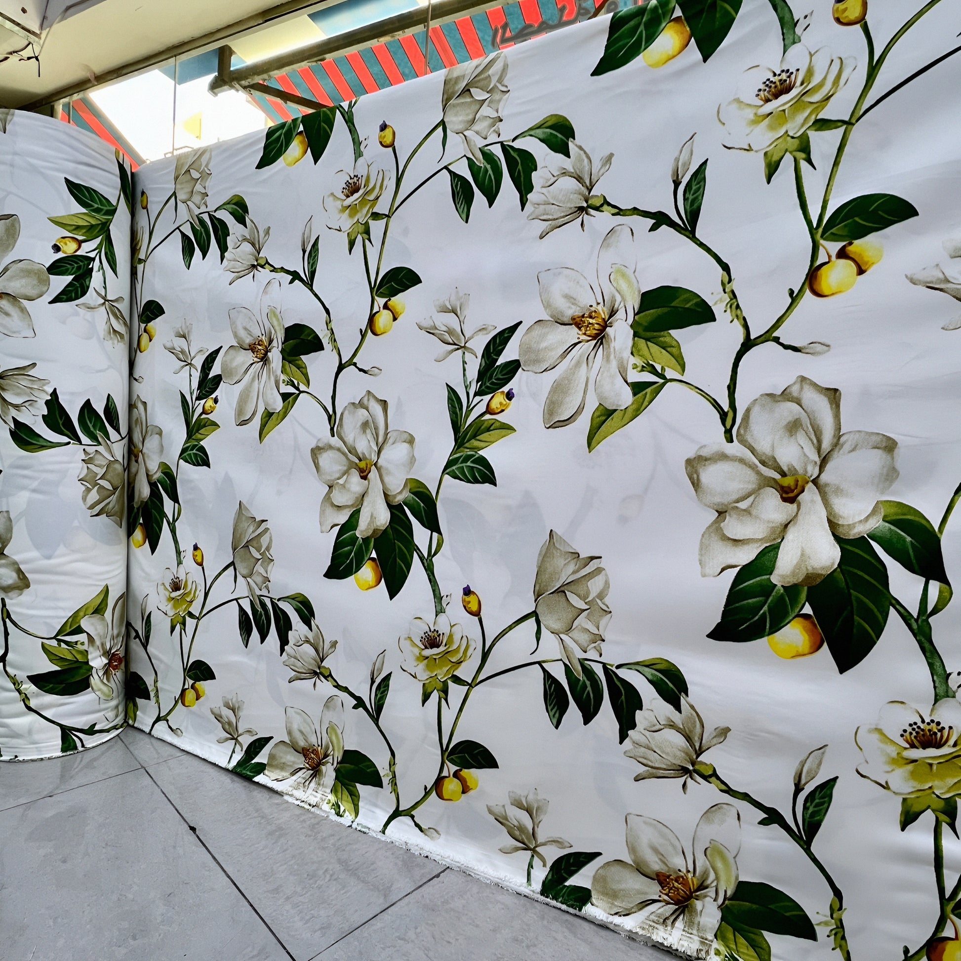 Luxury floral bedsheet fabric roll with elegant botanical print for wholesale