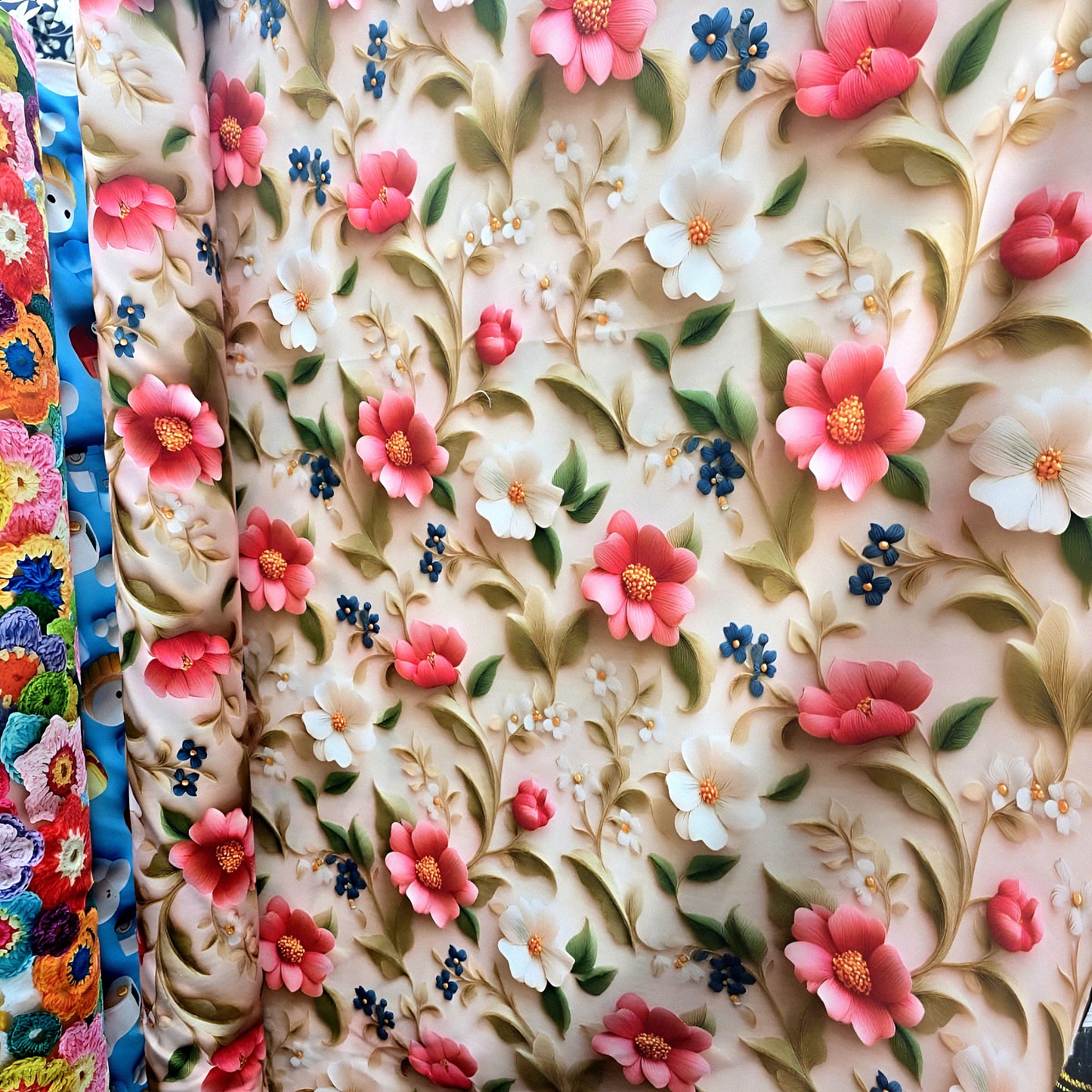 Elegant floral bedsheet roll for wholesale Abu Dhabi