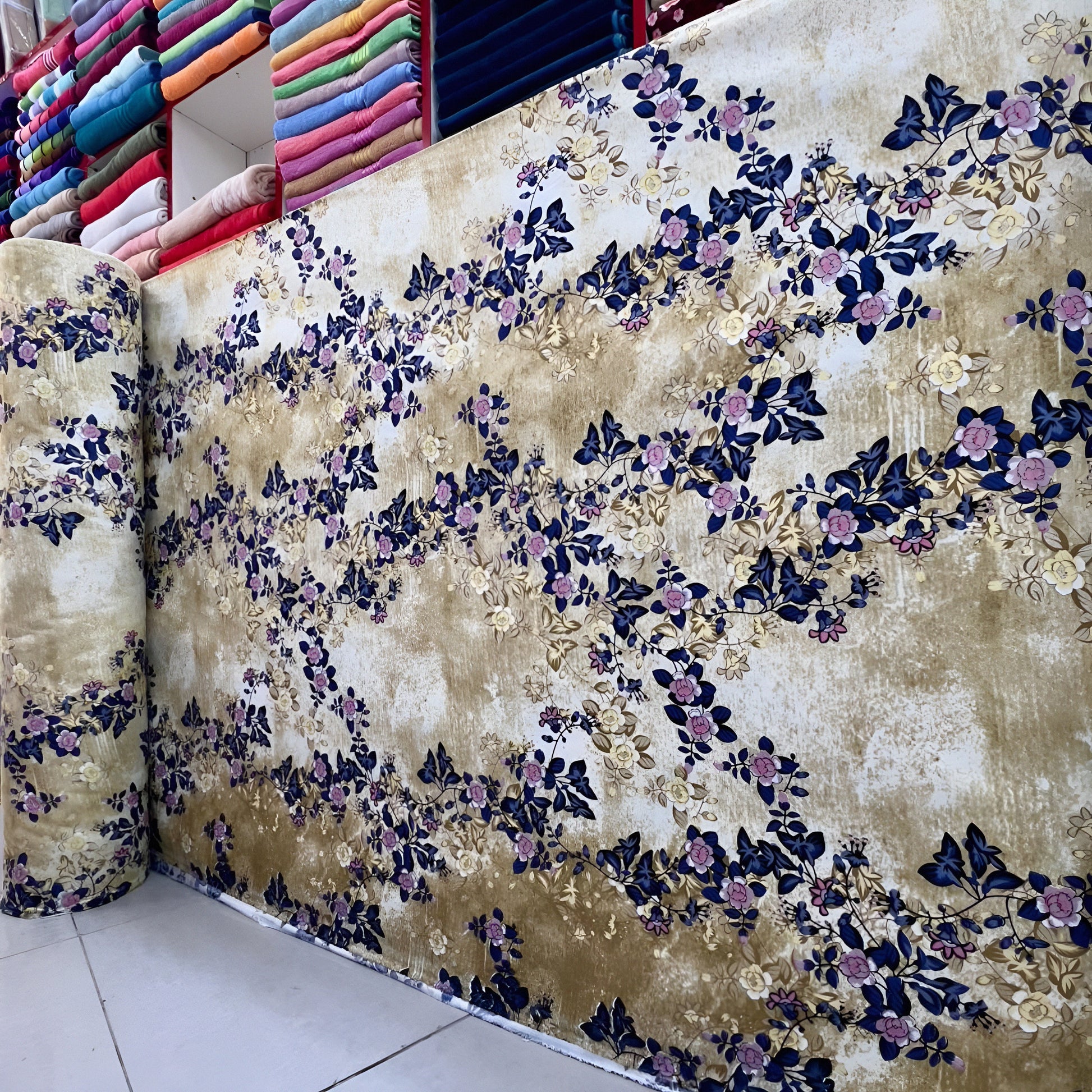 Premium wholesale bedsheet fabric with pink flower pattern